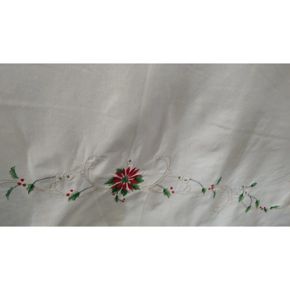 Embroidered Christmas Tablecloth Poinsettias Family Dinner Holiday 115x64 In SEE